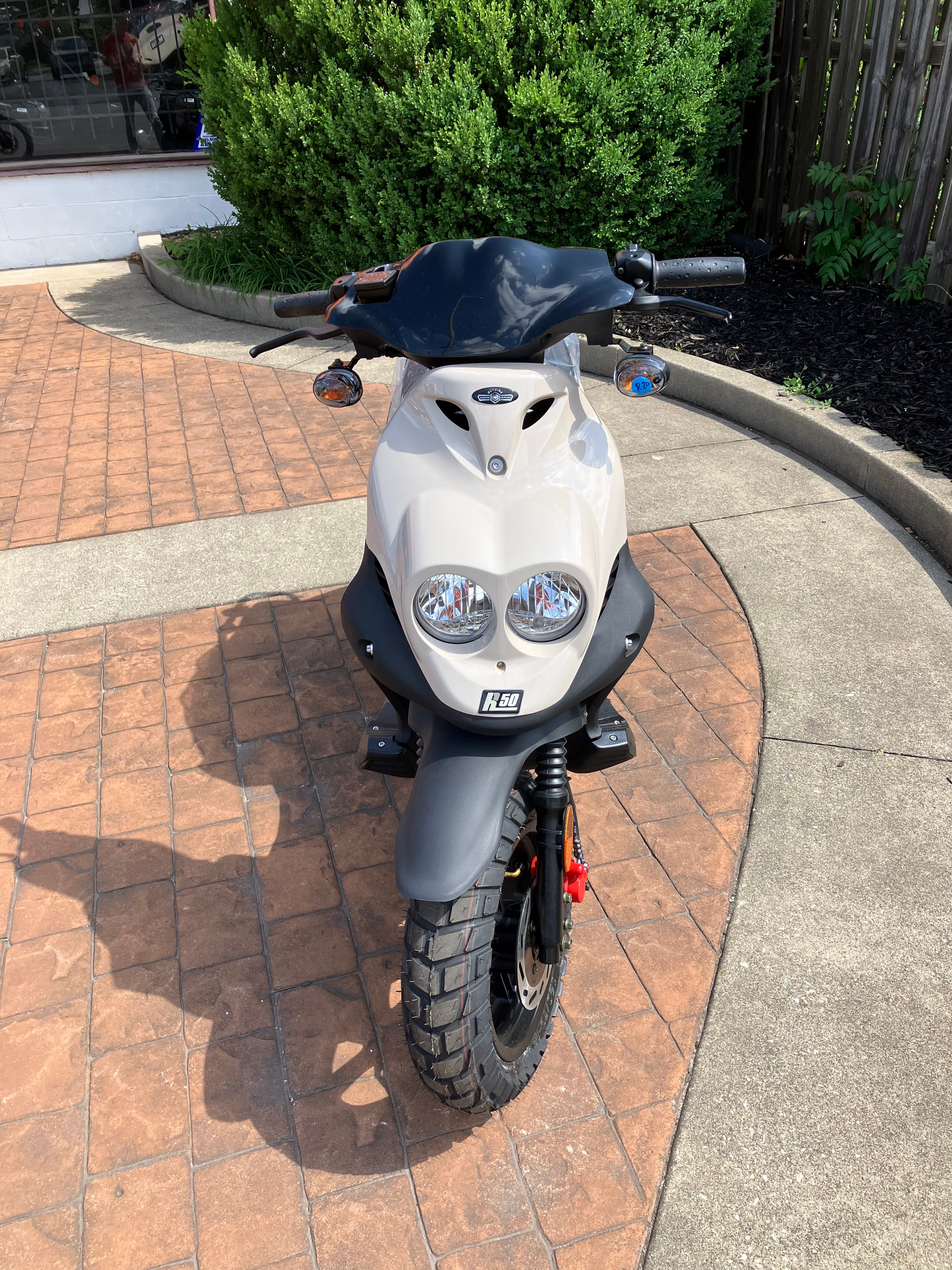 2026 GENUINE SCOOTERS Roughhouse 50