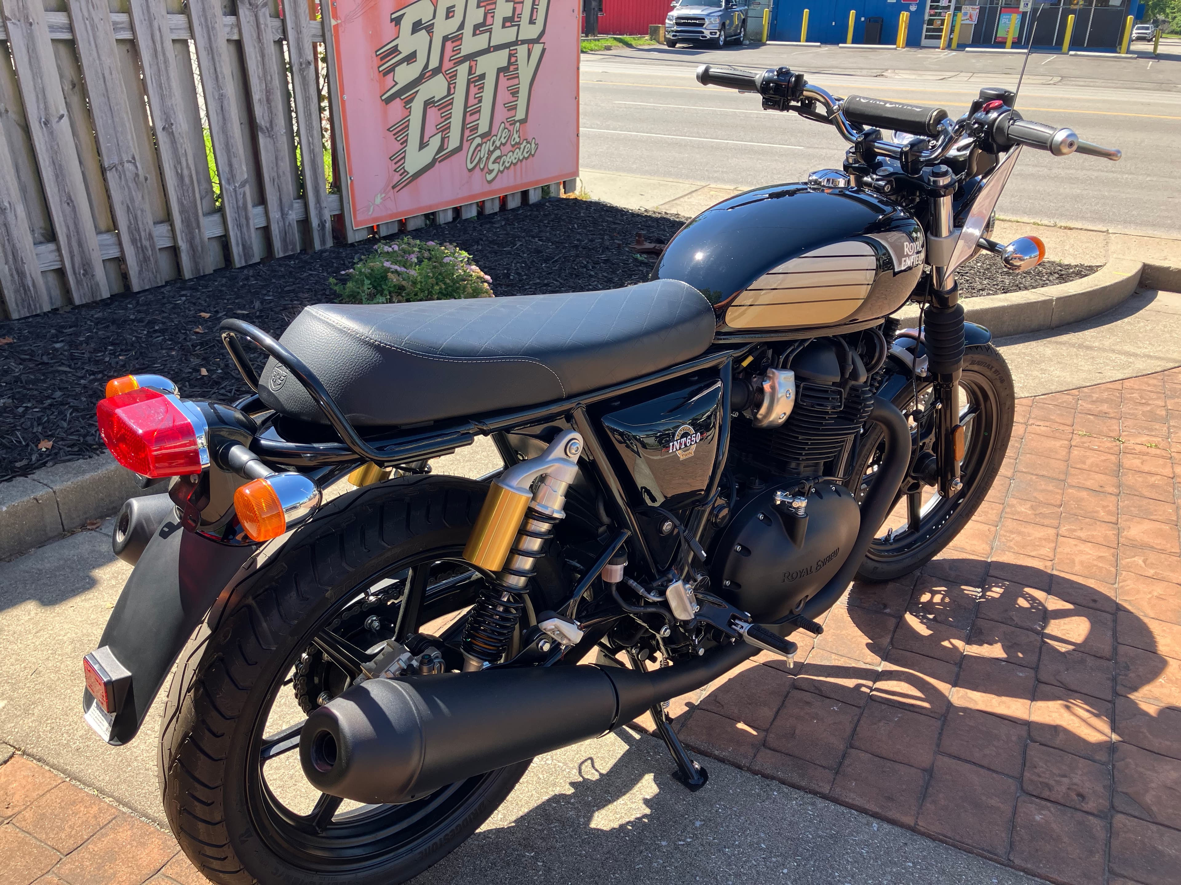 2024 Royal Enfield Interceptor 650